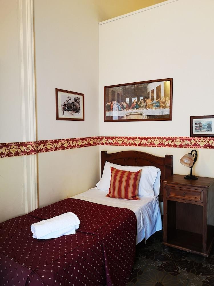 Hotel Valentino Catania Exterior photo